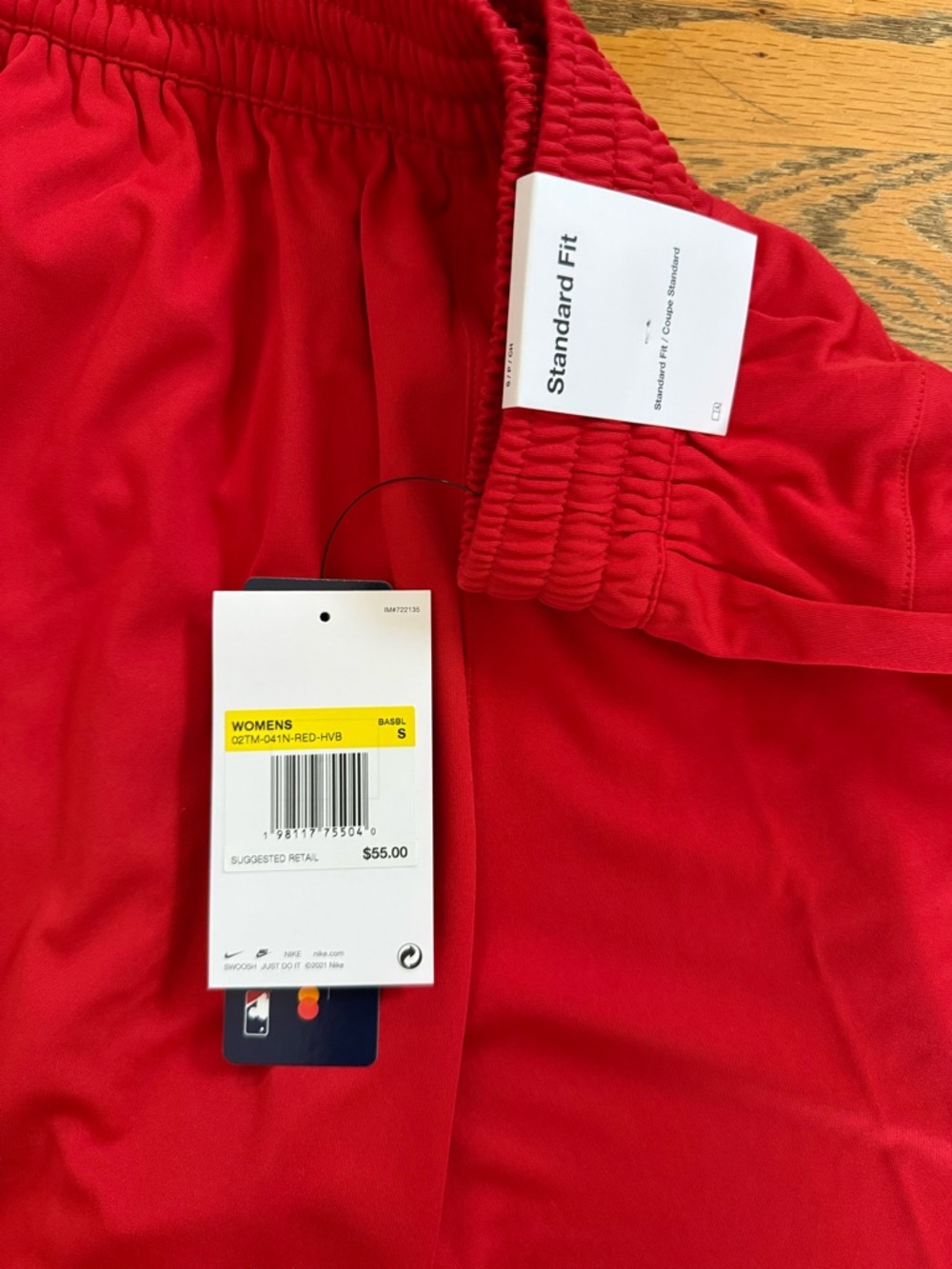 Nike Women’s Red Cincinnati Reds Performance Shorts - Picture 5 of 6